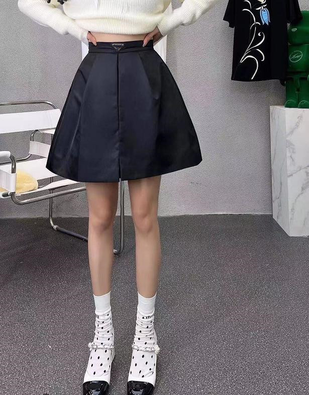 

Womens Sexy Skirts Summer A-Line Skirt Ladies Girl Designer Dress with Badge Letter Printed Dresses Casual Shorts, Black