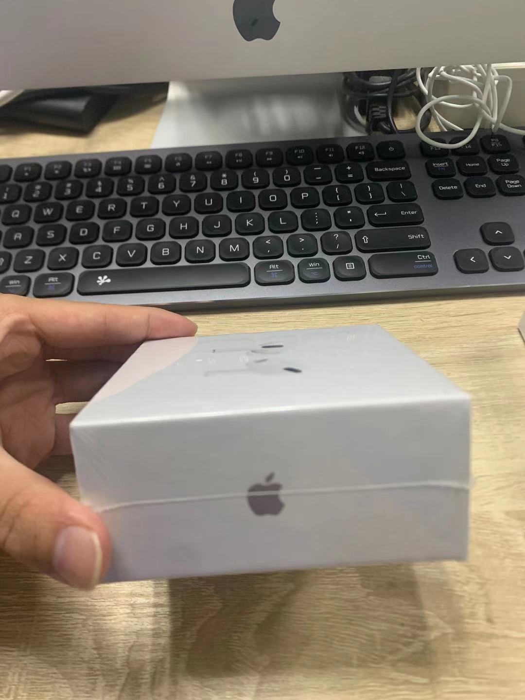 

HOT Air Gen AirPods Pro 3 AirPods 2 H1 Chip Transparency Metal Hinge Wireless Charging Bluetooth Headphones pk Pods 2 AirPods Pr