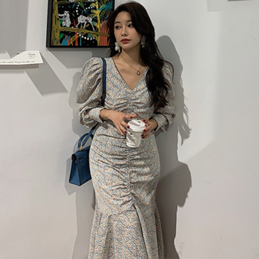 

2021 Japanese Style Women's Clothing in Spring and Autumn of South Korea New Fashion Lovely Wrinkled Mermaid Temperament Figure Back Flower, Purple