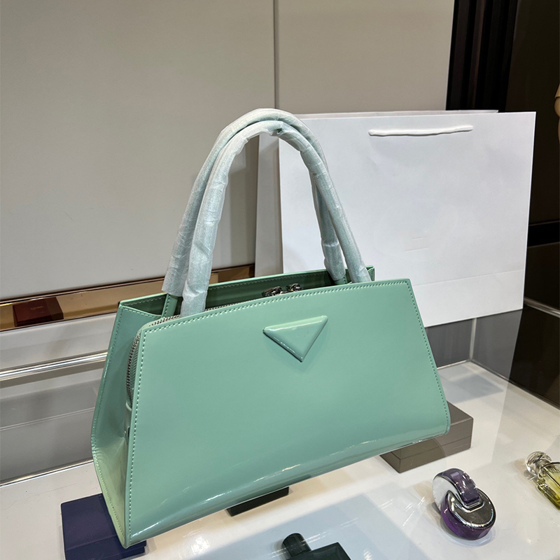 

New High Quality Classic Patent Leather Crossbody Bags Women's Luxury Large Capacity Fashion Handbags Totes Designer Envelope Card Pockets Wallet Shoulder Bag, Black