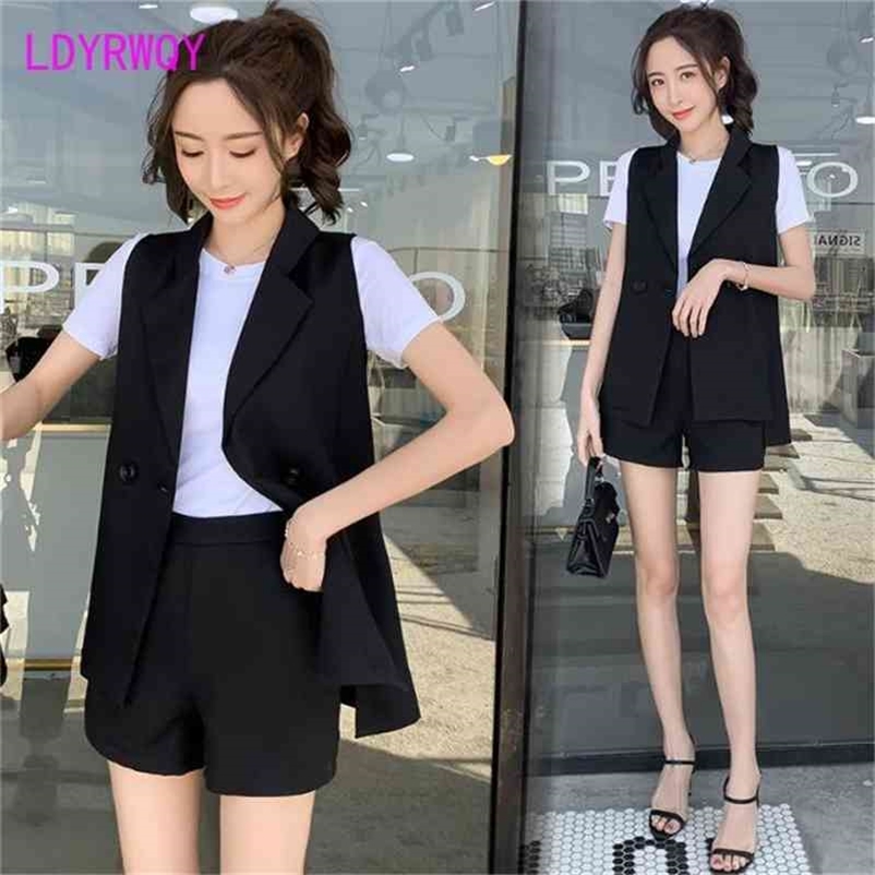 

LDYRWQY 2-piece small suit jacket summer style Korean loose sleeveless vest + wide-leg shorts 210603, Black