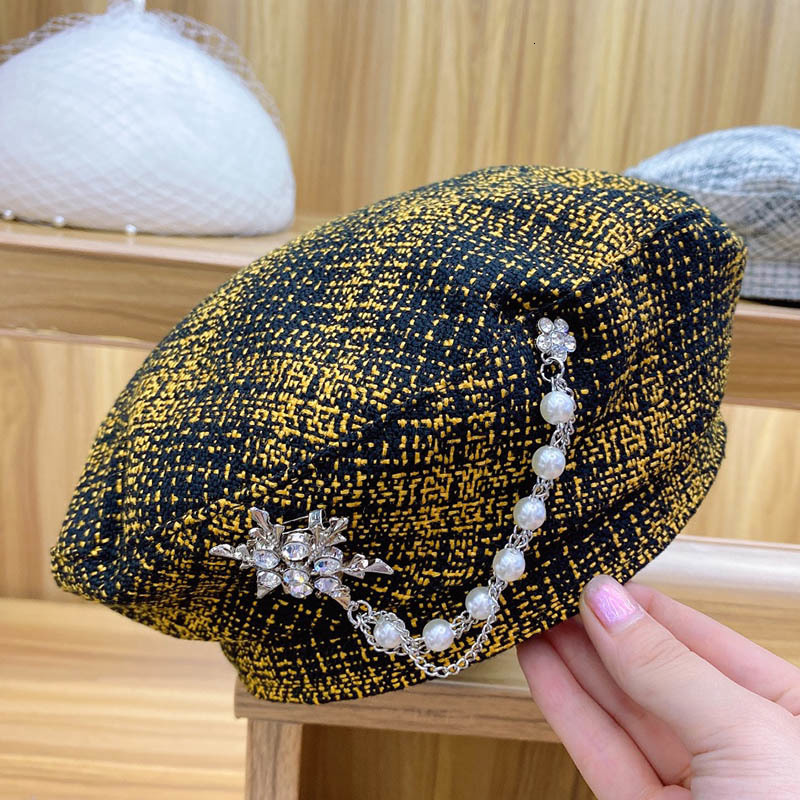 

2021 New Women Tweed Plaid Beret Hat Female Pearls Trimmed Berets Caps Lady Adjustable Autumn Winter Painter Hats Hqc6, White