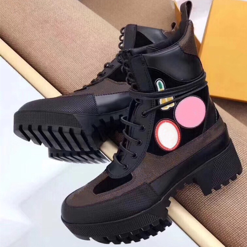 

40% Discount Italy Designer luxury shoes Top Quality Women Martins Boots Fashion Boots Laureate Booties Heel flamingos medal Send sock Boots, Picture 28