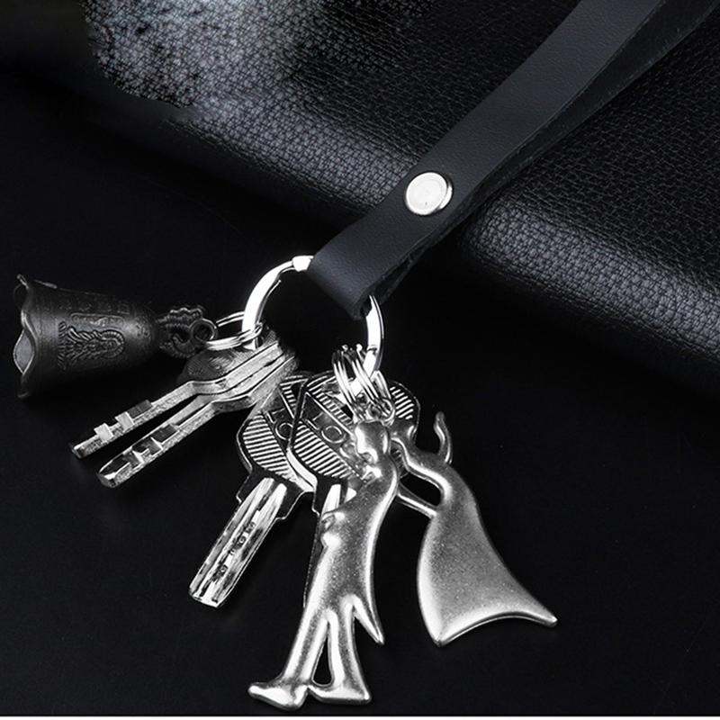 

Keychains Arrival Fashion Car Leather Keychain Hagh Quality Portable Key Chains Ropes Decoration