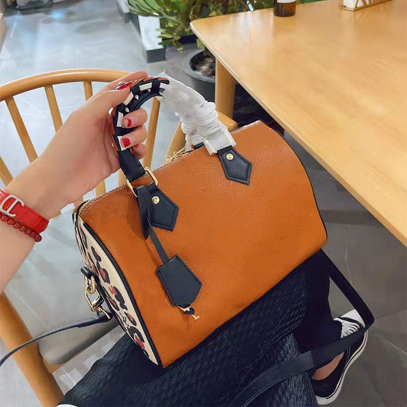 

designer Shoulder Pillow Bag 25 Handbag Purse Travel Tote Crossbody Bags Genuine Leather Embossed Letter Side Leopard Printed Patchwork Color Zipped Wallet, Black and white