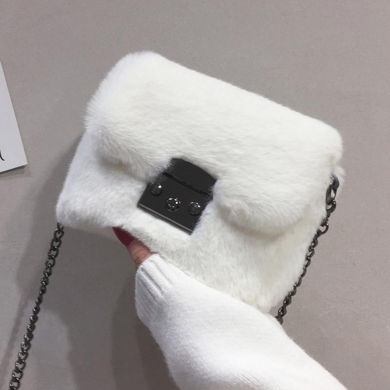 

Faux Fur Bag for Women 2021 New Fashion Chain Push Lock Crossbody Bag Shoulder Handbag Purse Brand Designer Clutch Sac, Beige