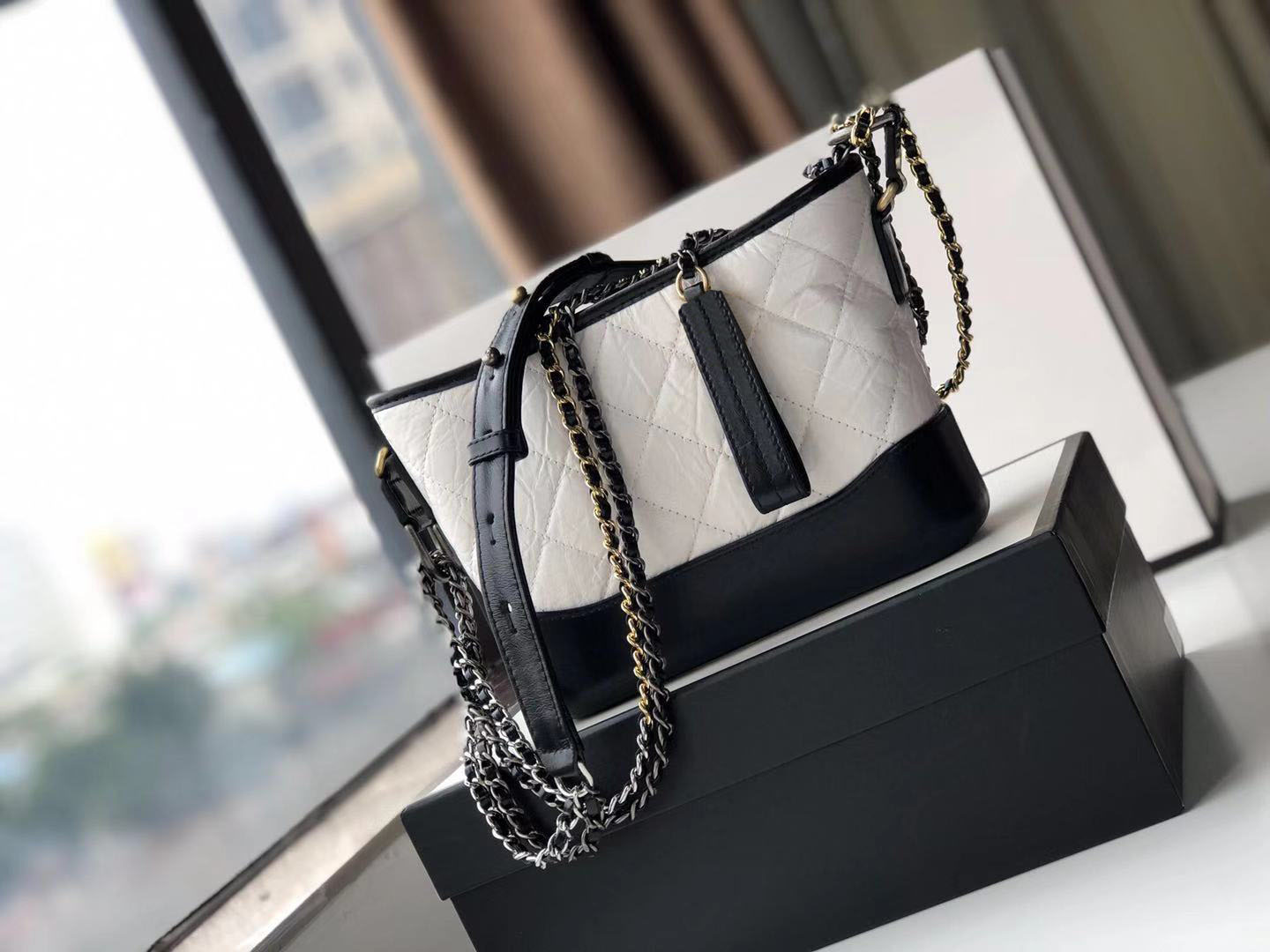 

Luxurys Designers Bags, chaneel shoulder bag,35CM,Totes, handbag, Crossbody, pochette ,Made of genuine Sheepskin,Interior open pocket.020