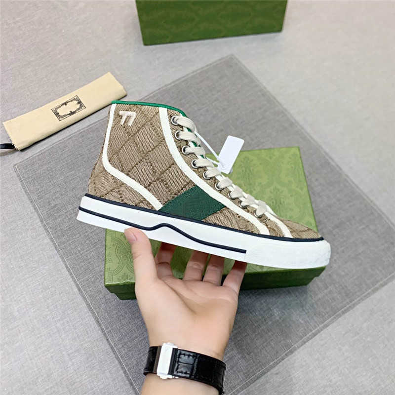 

2022 Luxury Designer Dress Shoes Tennis 1977 Canvas Shoe Italy Green and Red Web Stripe Rubber Sole Stretch Cotton Low Top Mens Sneaker w, Don't buy it