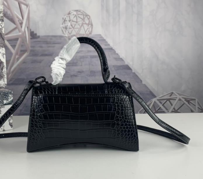 

2021 new Fashion Designer woman Handbag Crocodile print black leather High Quality flap Bag strap Messenger Bag Shoulder Bags free shipping
