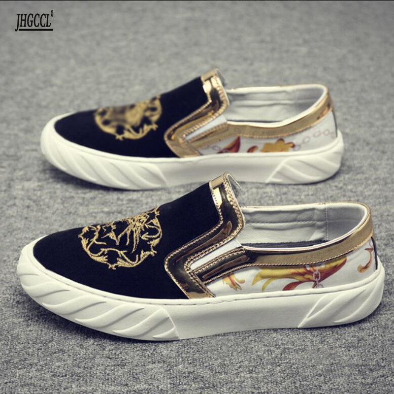 

Men Leather Casual Shoes Man Slip-On Luxury Embroidery Suede Leathers Flat Skate Shoe Trend Loafers A15, Black1