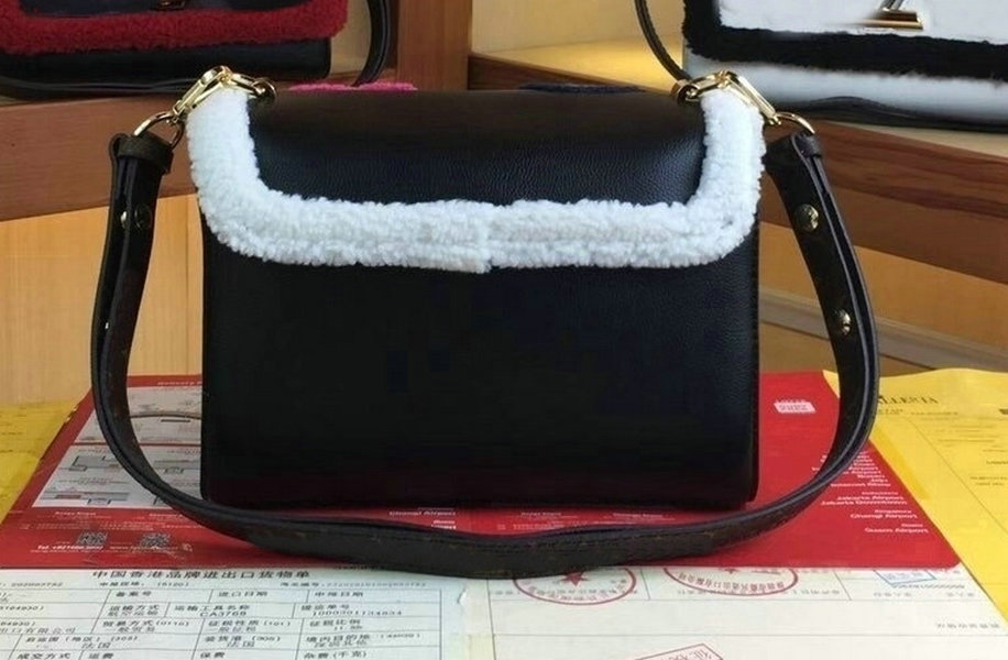 

luxury designer bags Twist Teddy handbag Women Leather Mini Shoulder bags Duplex Printing M56976 m50273 m50272, Others