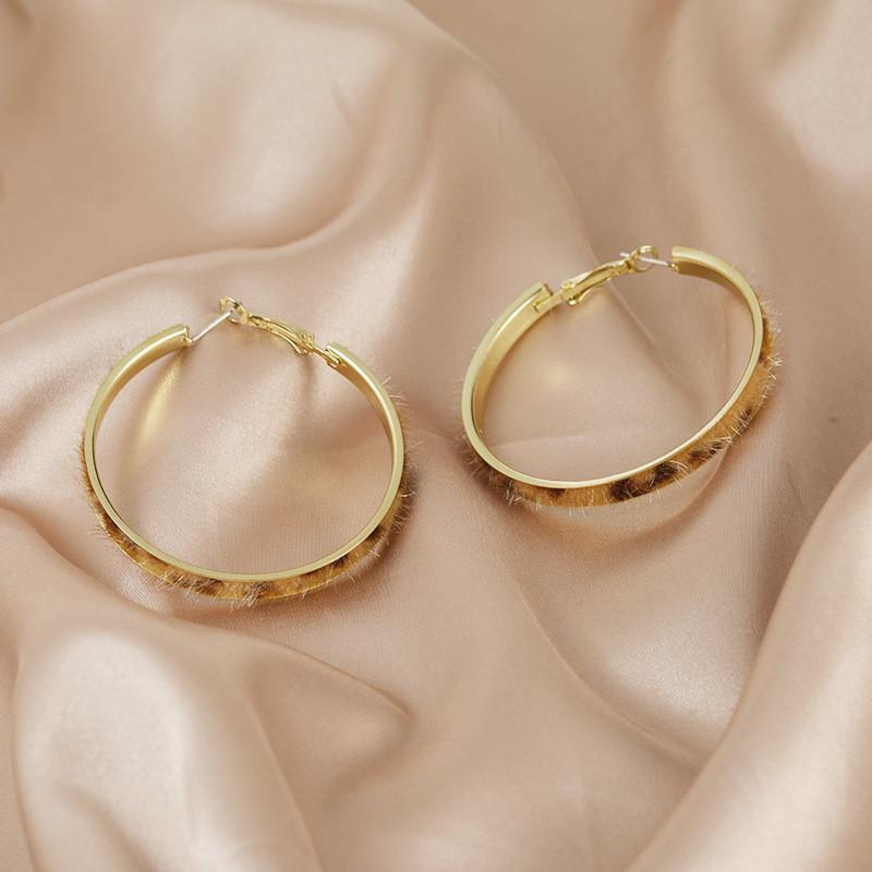 

Hoop & Huggie Bacolod Plush Leopard Big Small Round Gold Earrings For Women 2021 Winter Fashion Party Office Wedding Jewelry&Accessories