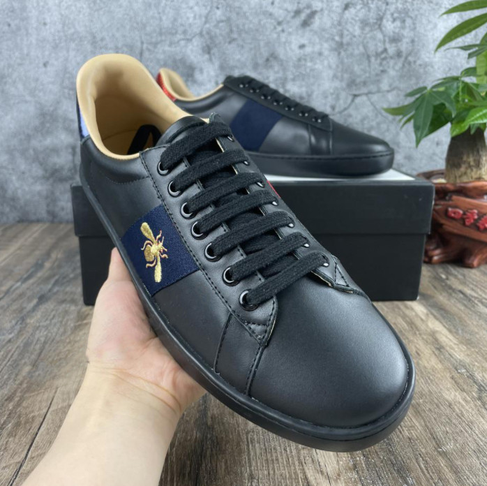 

tops Fashion men's luxury and women's casual sports shoes lace up black leather bee embroidery basketball shoes, White