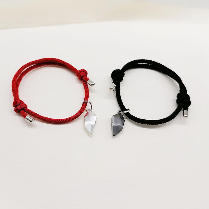 

Charm Bracelets 2Pcs Couple Minimalist Heart Lovers Matching Friendship Bracelet Rope Braided Magnetic Distance Kit Lover Jewelry
