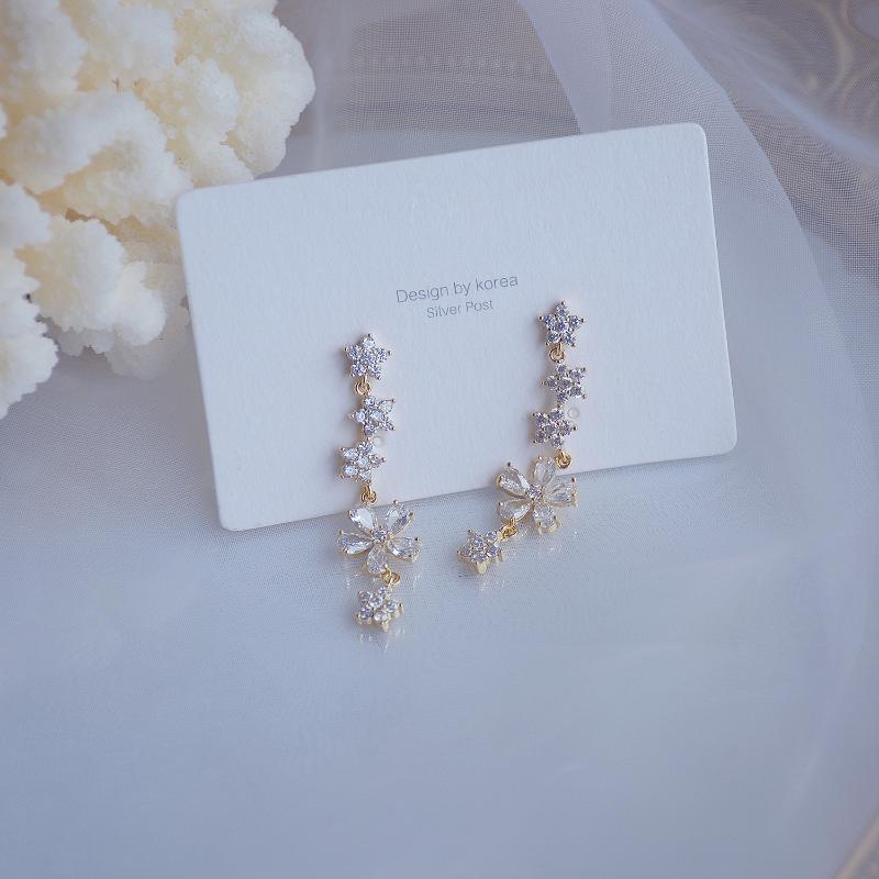 

Stud 14k Real Gold Fashion Jewelry Long Crystal Flower Exquisite Shiny Earrings For Woman Holiday Party Elegant Zircon Earring