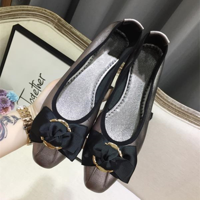 

2021famous brand women's shoes men lulu dance ballet flat flatsneakers heel rivet flower metal button fashion high quality round jumpman soft comfortable Pink 35-42, Black