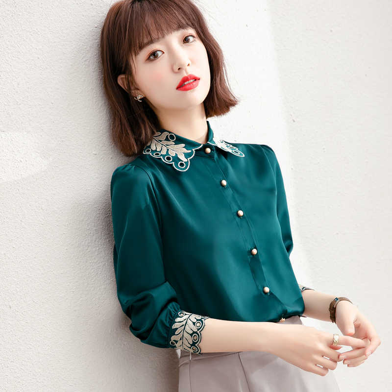 

spring embroidered shirt V-neck blouse womens long sleeved Korean version of the loose and large size silk 210604, Green