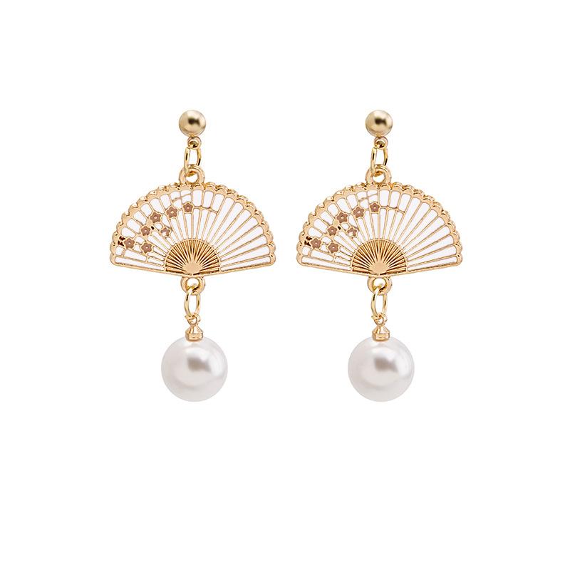 

Dangle & Chandelier 2021 Trendy Pearl Earrings For Women Plum Fan Enamel Tassel Earring Gold Color Fashion Jewelry Wedding Gift Wholesale