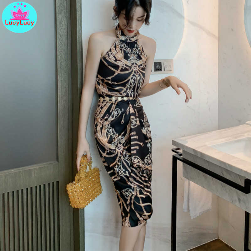 

summer Korean version of the chain printed hanging neck strap backless top + split skirt suit 210603, Black