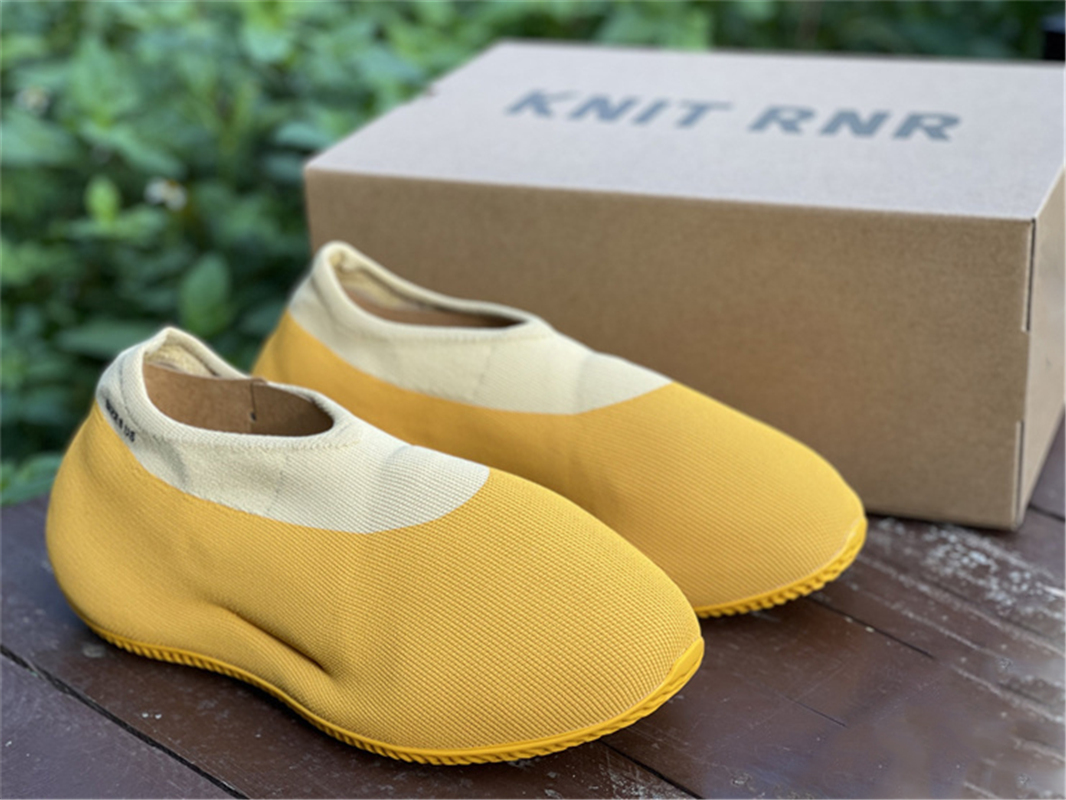 

2021 Authentic Knit Runner Sulfur Stone Carbon RNR Sock Shoes Men Women Yellow Brown Kanye West Outdoor Sports Sneakers With Box