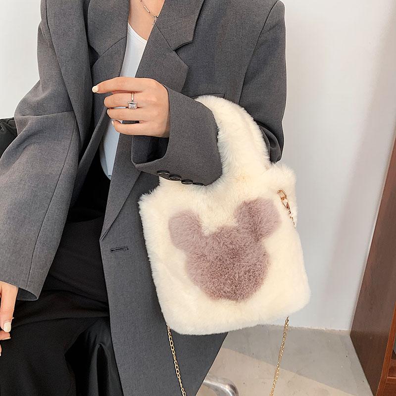 

Evening Bags Cartoon Mouse Plush Tote Bag For Women 2021 Soft Fluffy Furry Luxury Designer Handbag Faux Fur Shoulder Chain Sac, White