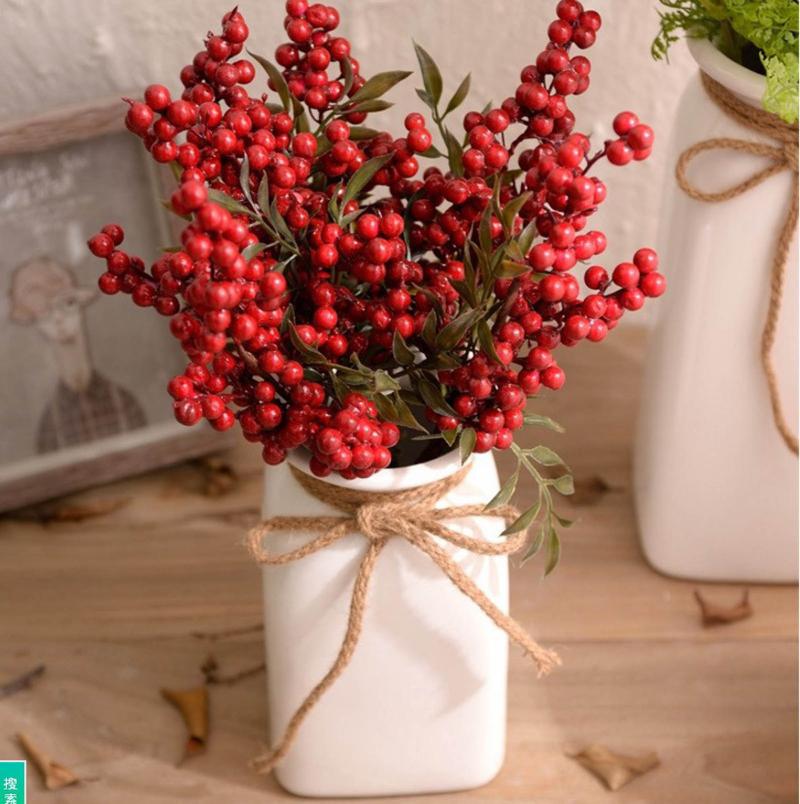 

10pcs Red Berry Pick Holly Branch Wreath Tree Hanging Decoration Fake Flowers In Vase simulated berry branch home Decor