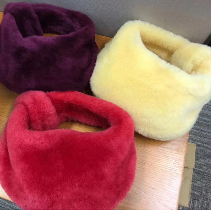 

Fashion Design Knotted Furry Clutch Handbag Shoulder Bag Plush Female Bags 2021 Fall/Winter, Yellow