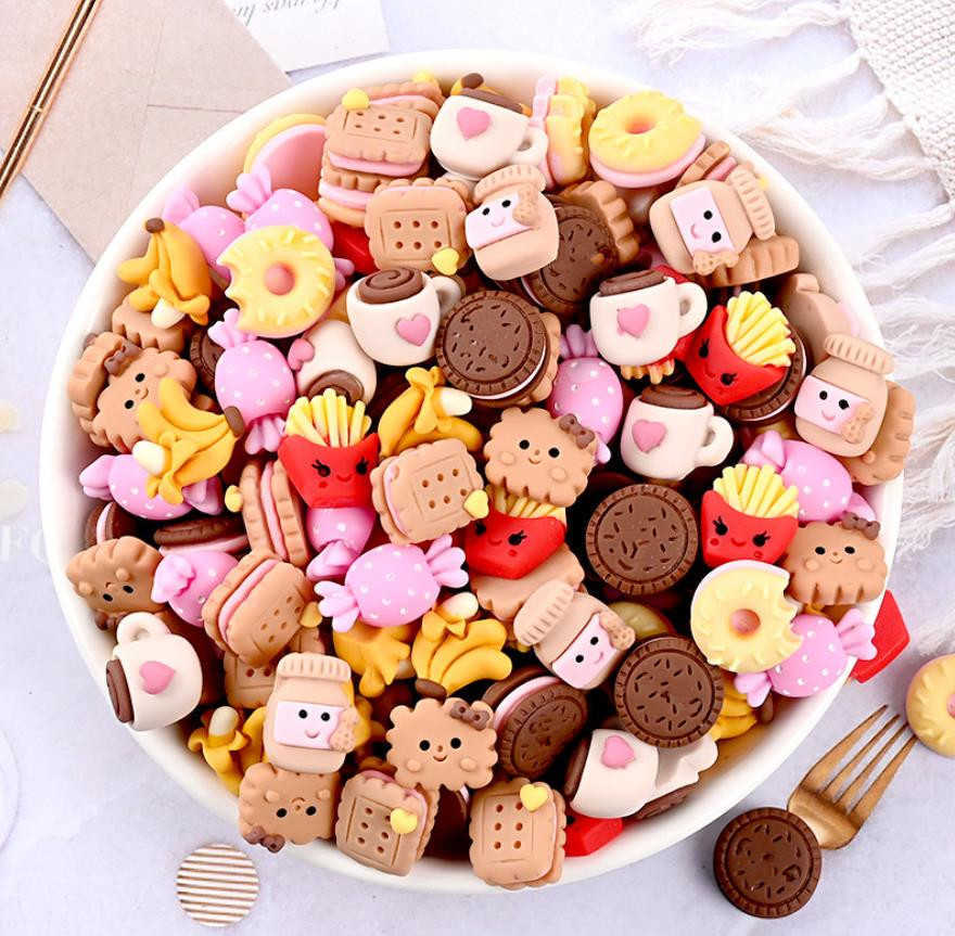 

Kawaii Mini Chips, Cookies, Doughnuts, Candy Resin Simulation Food Flatback Cabochon Scrapbook Decoration Crafts Diy Accessories Q0525