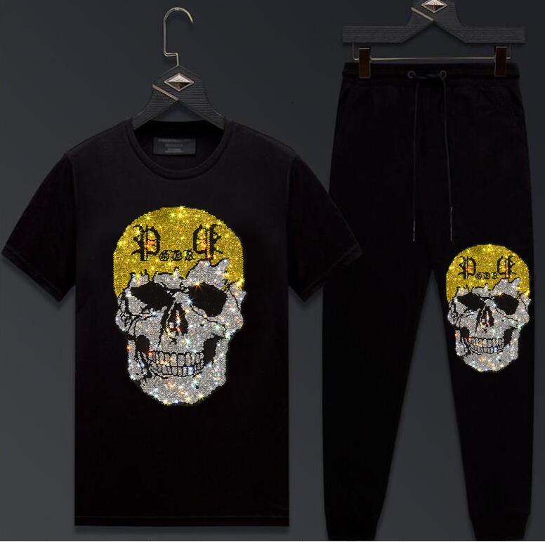 

2021 New Mark Sets of Men's Clothes Training 2 Piece Defines Strass Manga Set Short Sport Suit Streetswear Vdvf, Color as shown