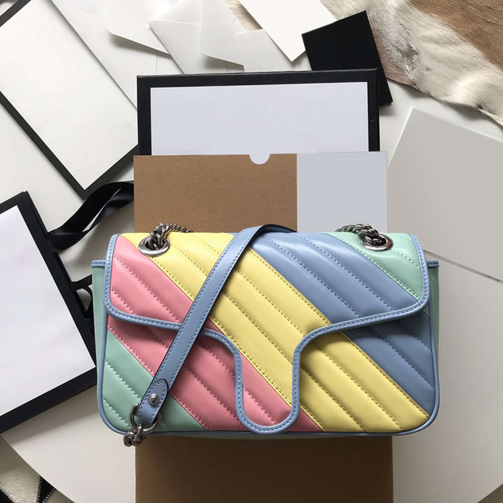 

7A+Fashion The new series Chain backpack 443497 With flexible construction and extra large clamshell seal Chain shoulder multiple back method bags