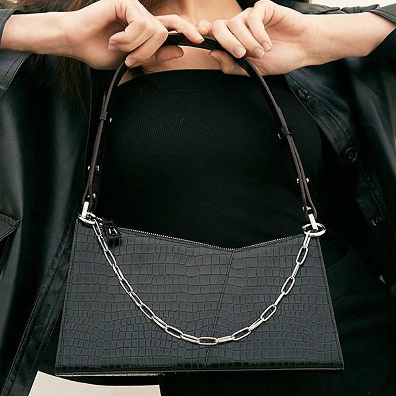 

Simple Chain Female Half Moon Bag Niche Design Women Shoulder Bag Retro Ladies Handbag Crocodile Pattern Purses and Flap, Black