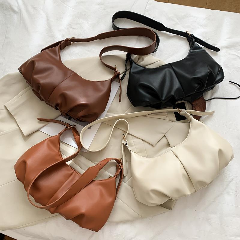 

Fashion Retro Solid Color Crossbody Bag Women Pleated Cloud PU Totes Travel Streetwear Large Capacity Shoulder Messenger Pouch, Black