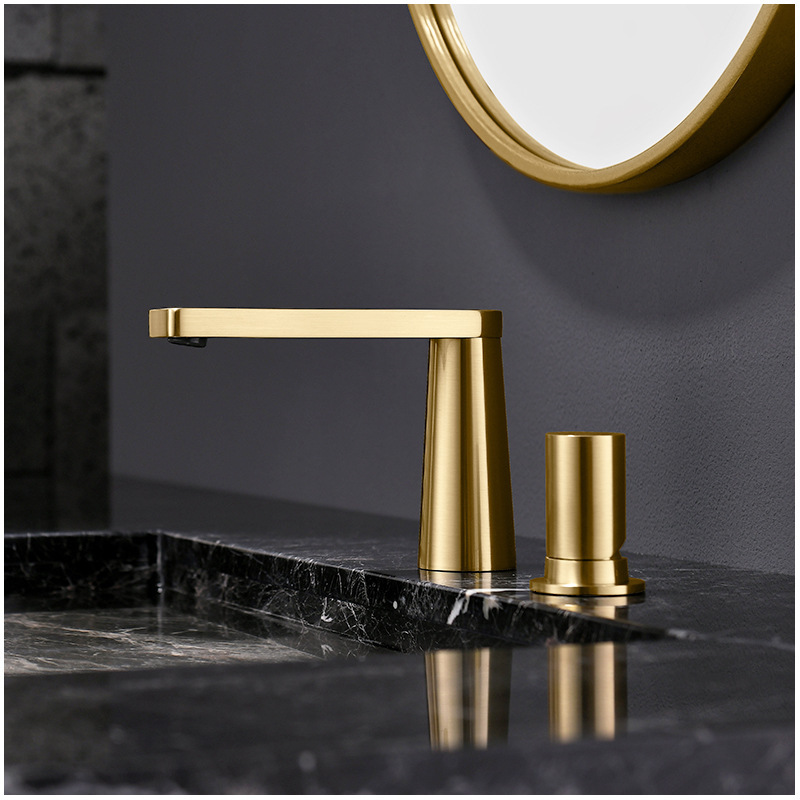 

2021 New 2 Holes Hot Cold Widespread Basin Mixer Brushed Sink Tap Bathroom Water Faucet Yy1q