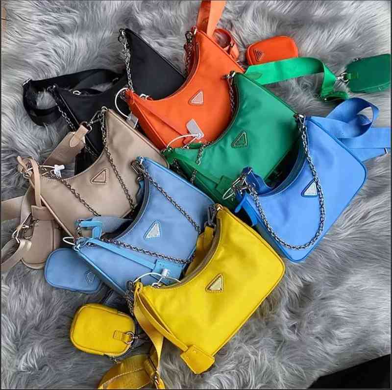 

2022 fashion Re-Edition 2005 Nylon woman luxurys men designers bags lady Womens mens crossbody tote Hobo Shoulder Purses Handbags Bag wallet P
