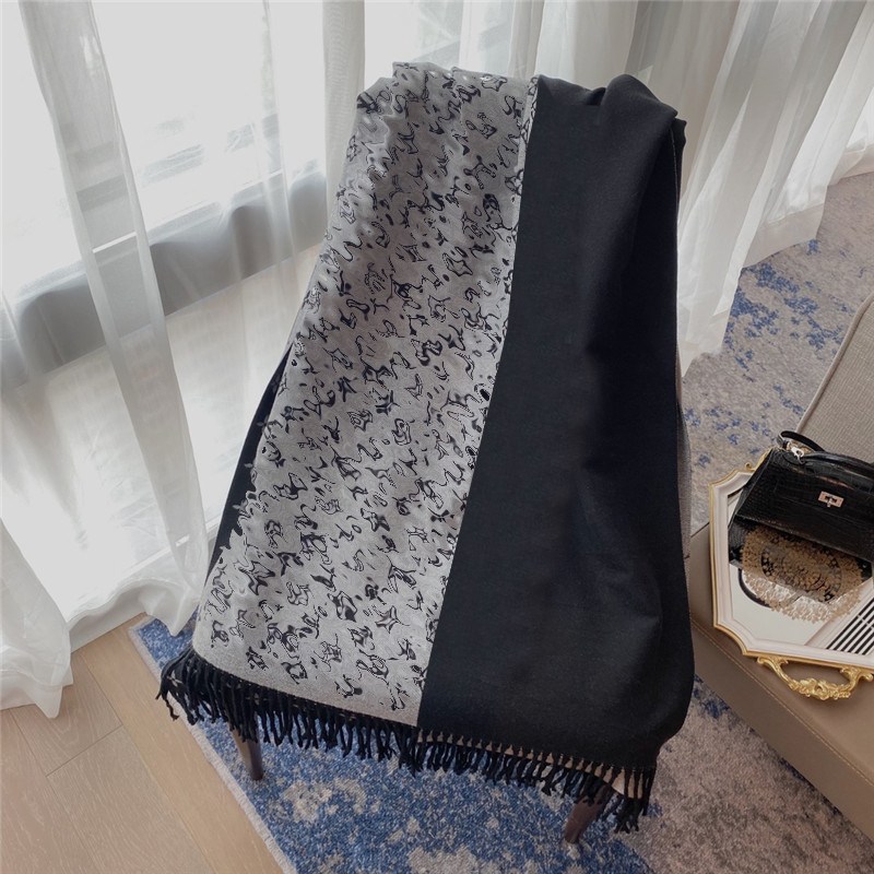 

Casual Letter Jacquard Tassel Scarves Women Home Outdoor Travel Warm Scarf Autumn Winter Thick Soft Shawl 65*180CM
