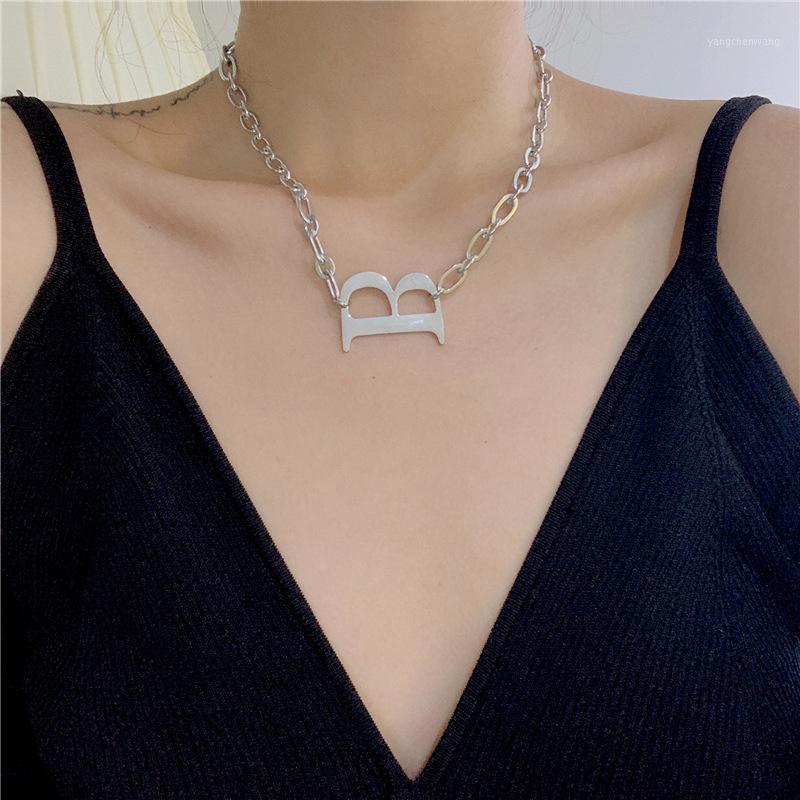

Geometric Flat Oval Link Chain Necklace Metal Letter B Pendant Fashion Hip-hop Women Clavicle Jewelry Chains