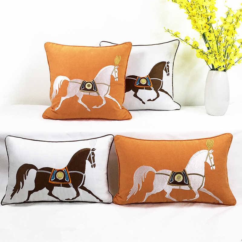 

American Style Cushion Living Room Handmade Embroidery Horse Pillows Car Sofa Throw Pillow Morden Home Decoration Accessories 210611, White 30x50cm