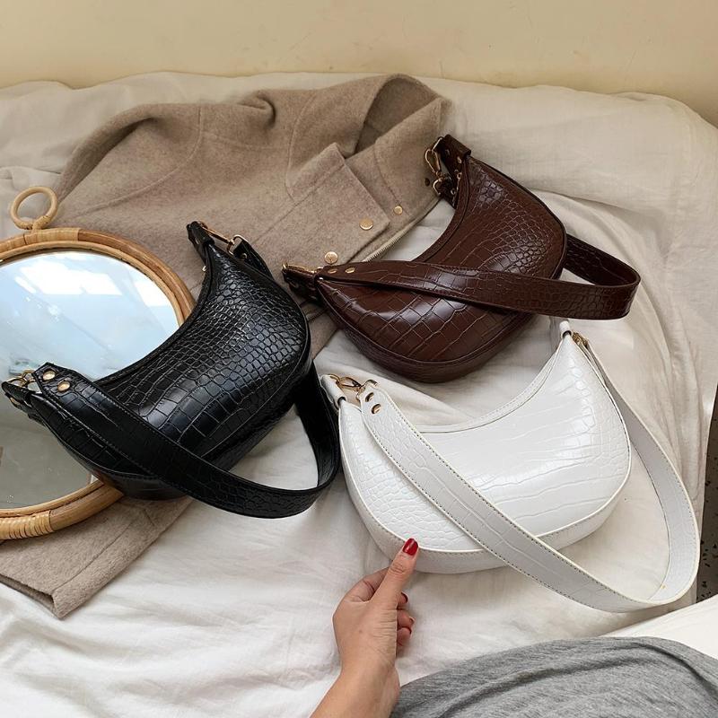 

Fashion Retro PU Leather Messenger Bag Women Solid Color Shoulder Handbag Travel Casual Small Purse Travel Purse, White