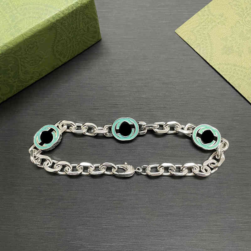 

Gujia Double g Green Enamel Bracelet Used Thai Silver Carved Pattern Letter Interlocking Couple