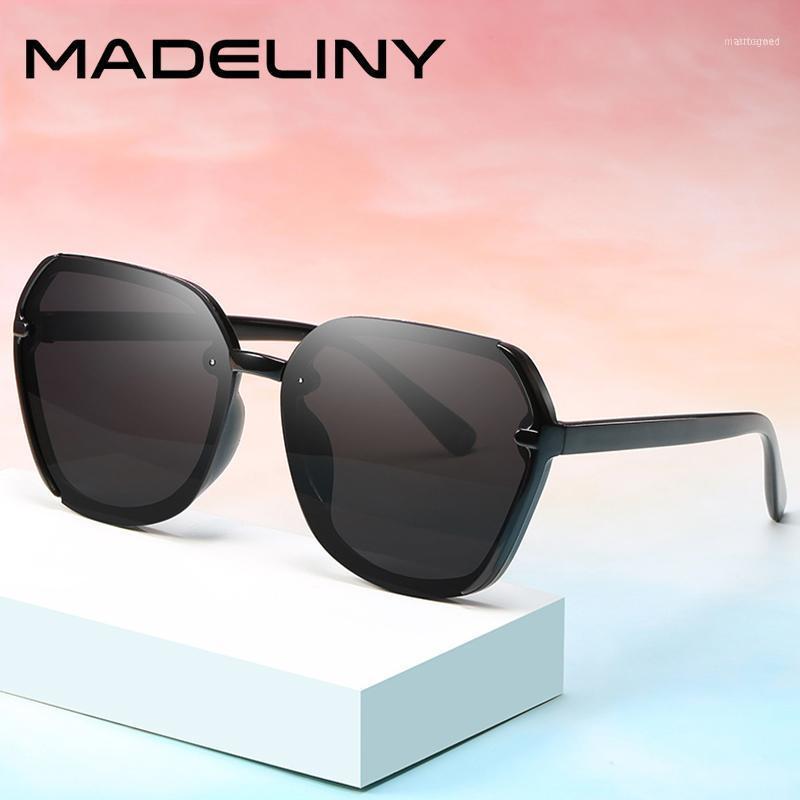 

Sunglasses MADELINY Classic Square Solid Women Men Vintage Brand Design Sun Glasses Unisex Big Frame Driving Goggles UV400 MA9851