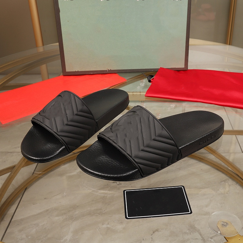 

2020 luxury Designer Summer rubber slide sandal for Men and women Flat slipper bright colorful summer feel permeating Beach flip flops, Black