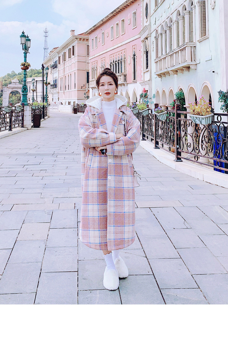 

New pink plaid hooded Wool coat autumn and winter medium long Korean temperament goddess