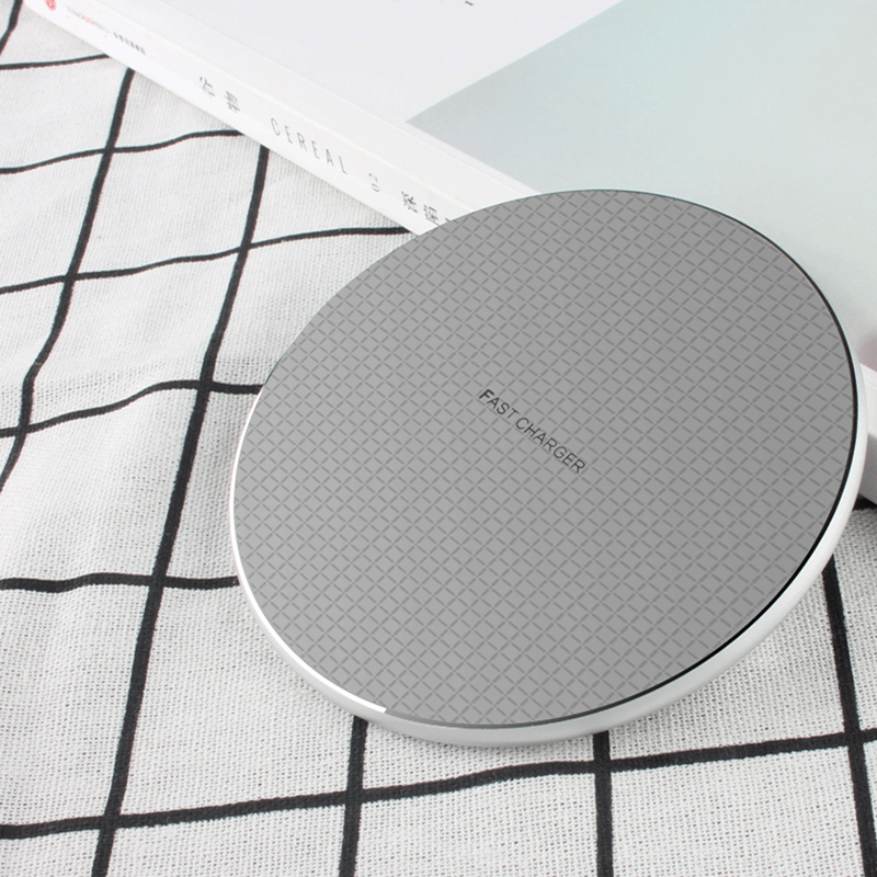 

10W Fast Charging Pad K8 Wireless Chargers Quick Charge Plastic Material Universal for 12 12Pro Max with Retail Box