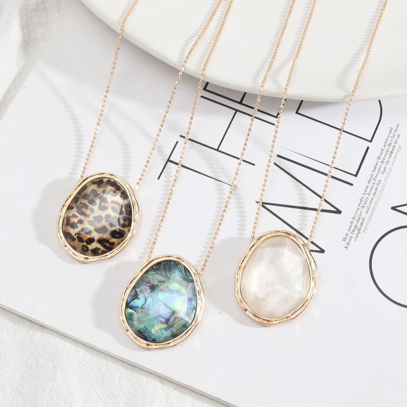 

Pendant Necklaces Abalone Shell Leopard Necklace Geometry Facet White Long Chain Sweater Women Brand Jewelry