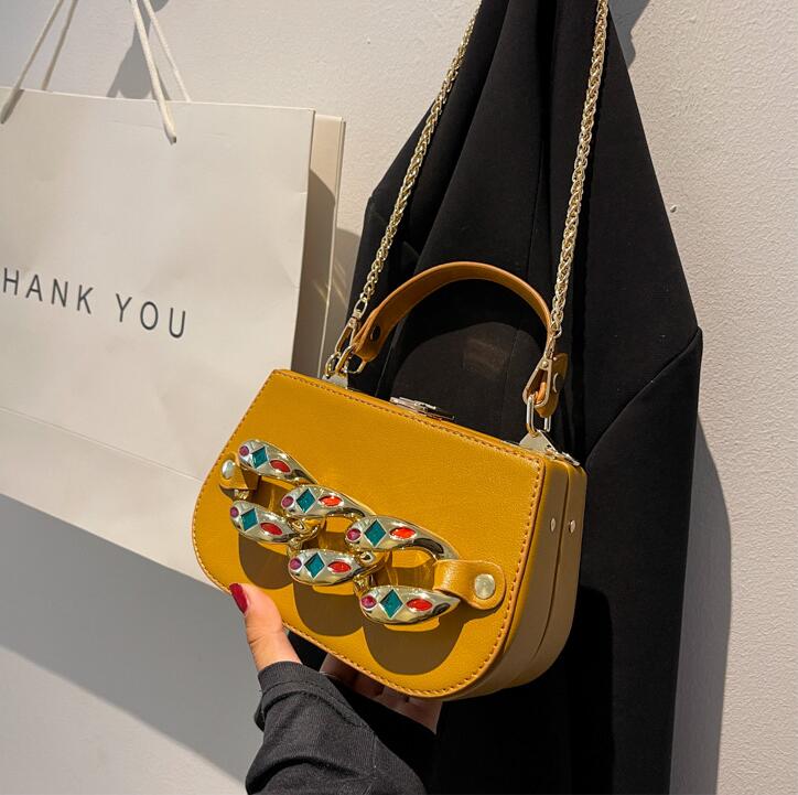 

Wholesale factory women shoulder bags winter-shaped leather handbags sweet exotic diamond handbag personalized chain decorative fashion backpack 7 colors, Red(boutique box)