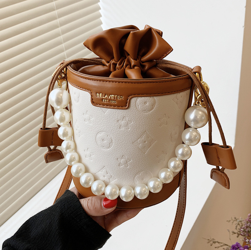 

Classic Bags handbags 2021 fashion messenger high-quality pearl single-shoulder bucket bag, Black