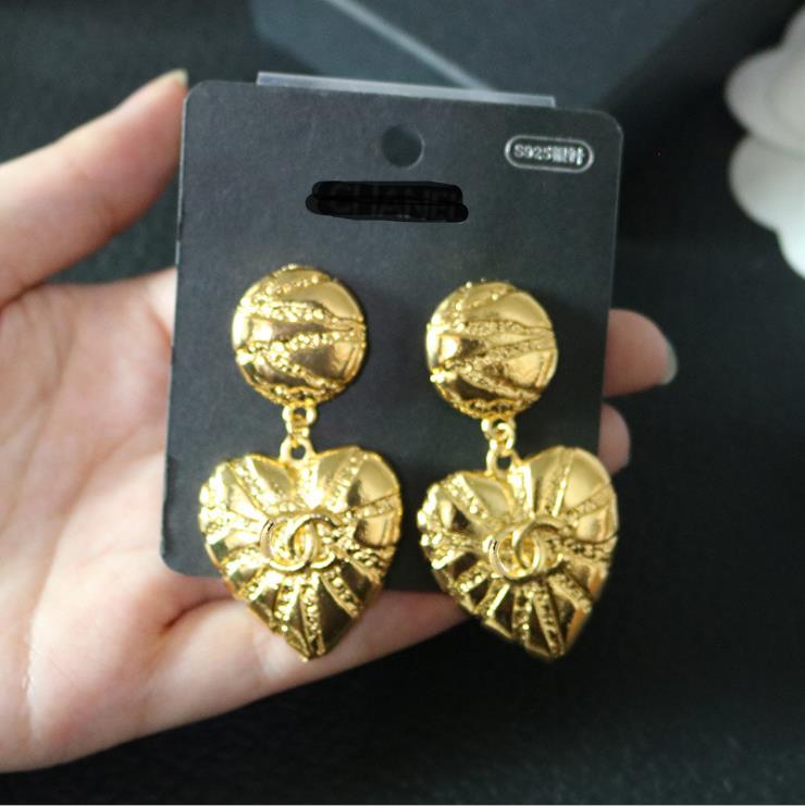 

Small fragrant wind middle ancient Earrings Gold Plated 925 silver needle Peach Heart Earrings