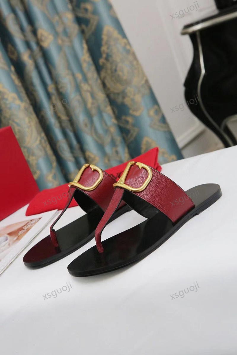 

Hot Paris fashion Black soft Leather T-bar Sandals mens and womens causal flat beach slip on sandals with box dust slippers, Black;grey