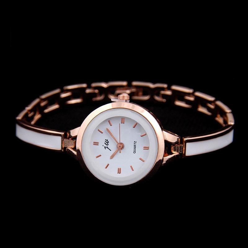

Wristwatches Selling Women's Exaggerated Casual Style Fashion Wild Bracelet Watch Big Head Thin Band Metal Epoxy