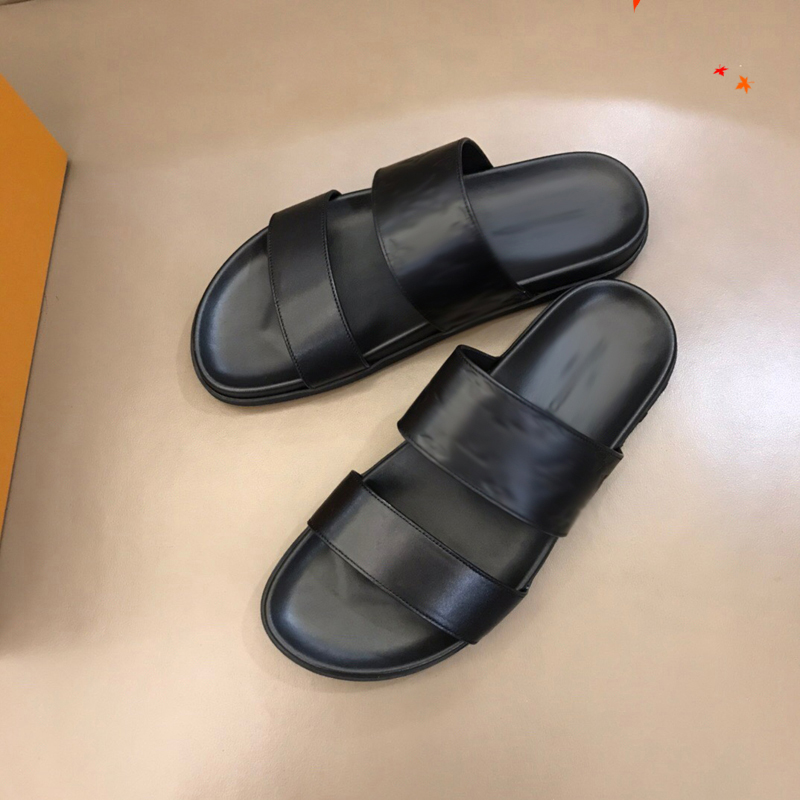 

2021 Slipper Designer Slide Summer sandals Fashion Men Beach Indoor Flat Flip Flops Leather luxurys Shoes mens Slippers with box Size 39-45 -H143, Black